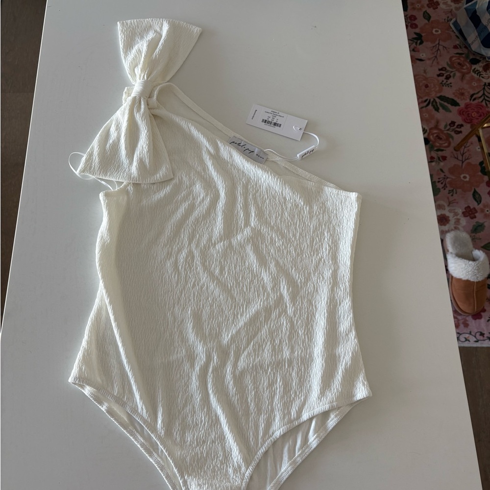 One-Shoulder White Bodysuit with Bow
